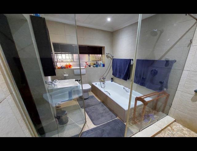 4 BEDROOM HOUSE FOR SALE IN LUKASRAND